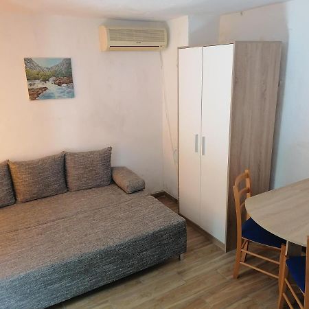 Apartman Milica Golubic  Esterno foto